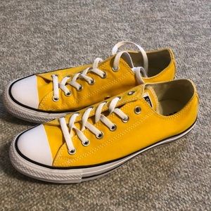 Yellow converse worn once mens 8 womens 10
